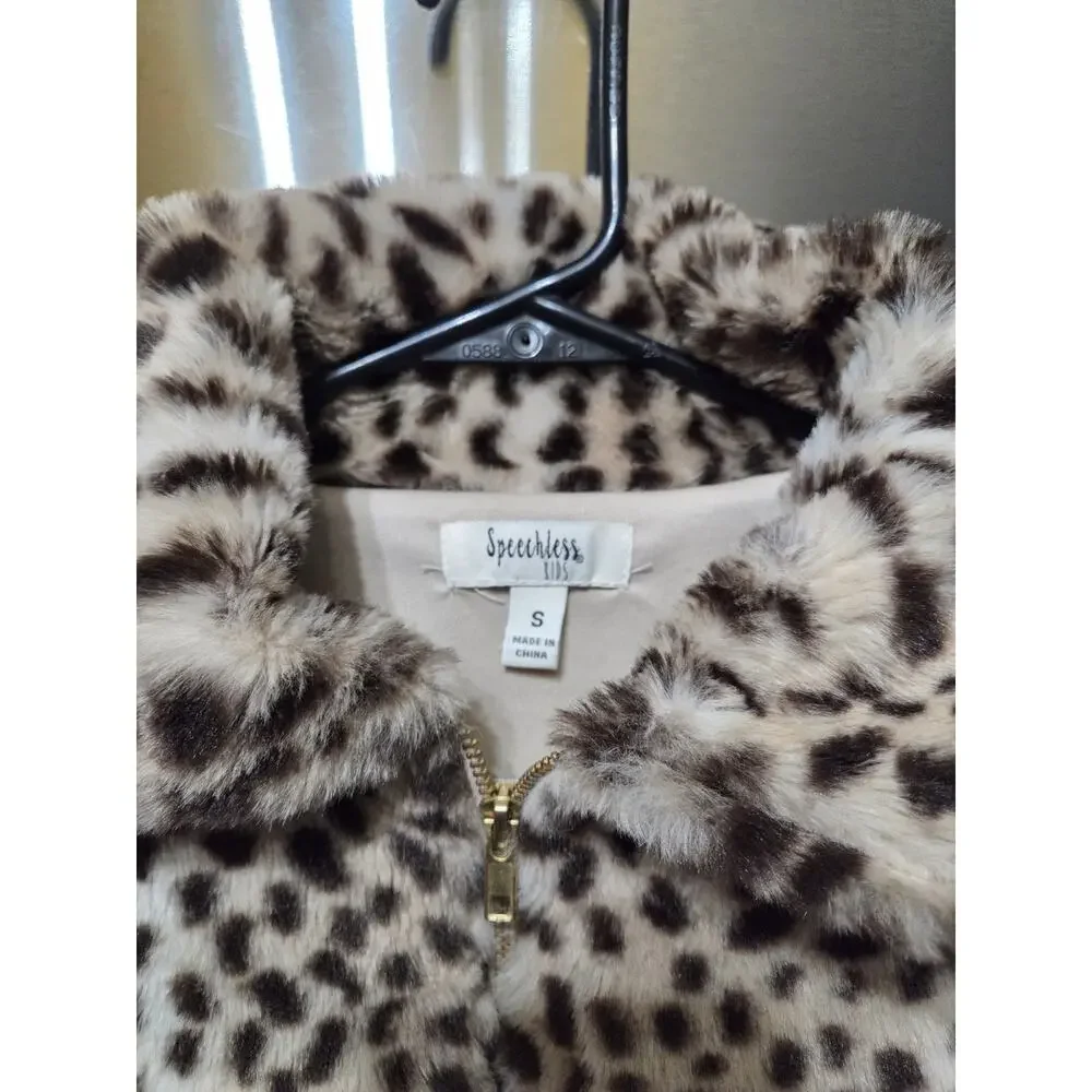 Spotted Faux Fur Coat - Speechless - S
